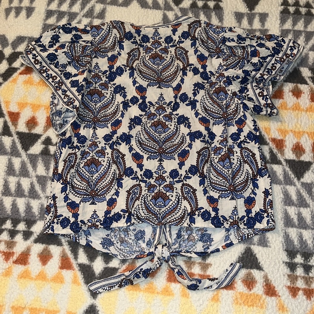 Blue and Cream Flutter Sleeve Blouse with Tie Front - Picture 2 of 2